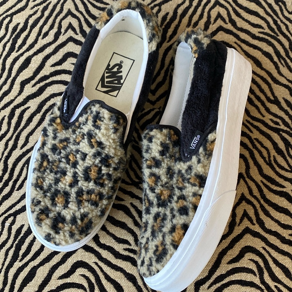 Vans NWOT Slip On 59 Sherpa Men 5.5 Women 7 Leopard animal print fleece